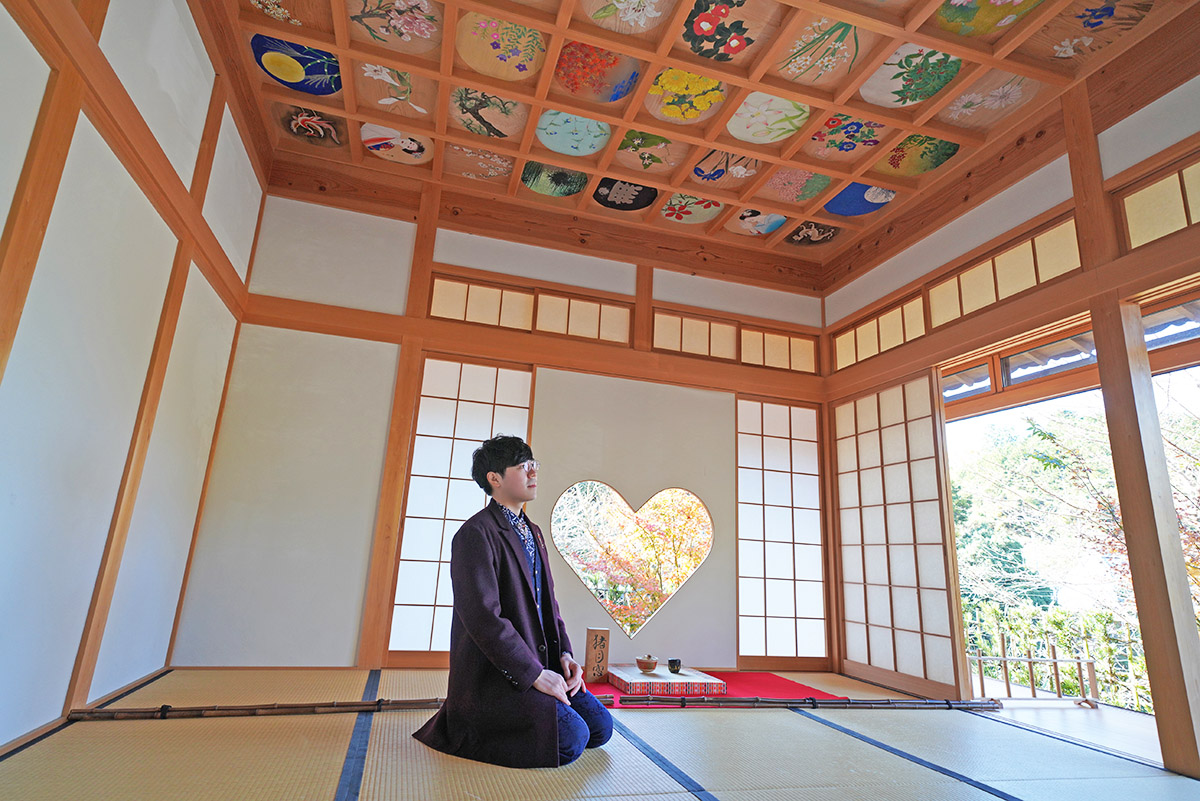 宇治地區正壽院「風鈴之寺」象徵幸福良緣的桃心狀豬目窗（いのめ）